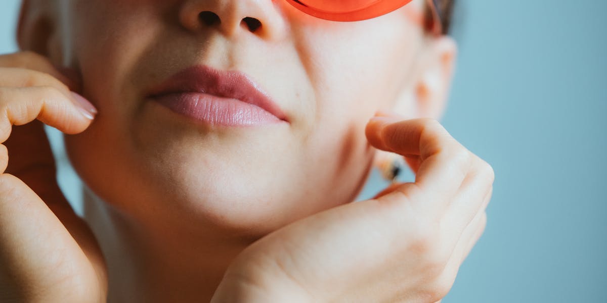 Os melhores acessórios para completar seu look de praia elegante