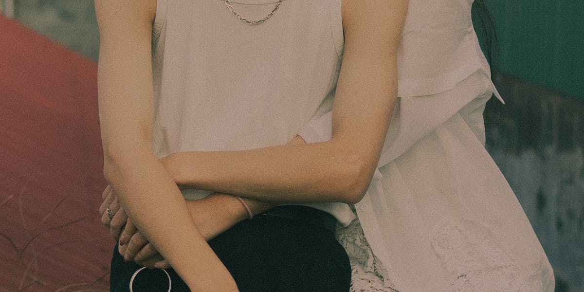 dicas para montar looks versáteis com guarda-roupa cápsula